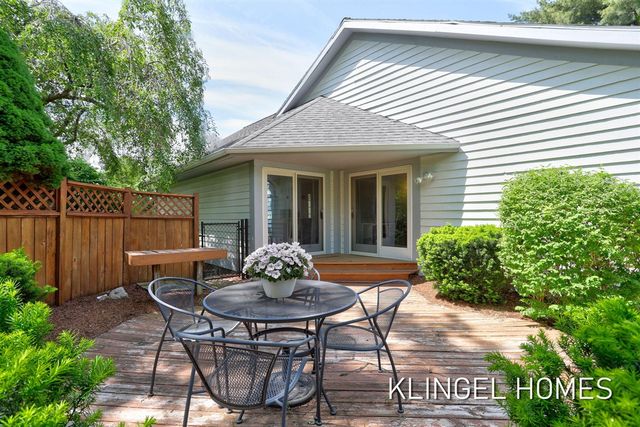 17829 Cherokee Drive, Spring Lake, MI 49456