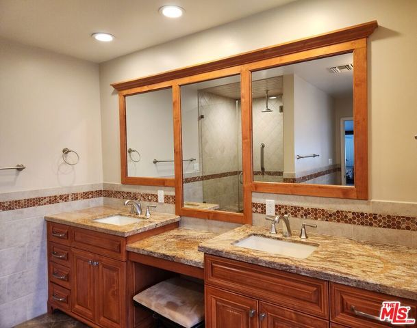 1626 S Canfield Avenue, Los Angeles, CA 90035