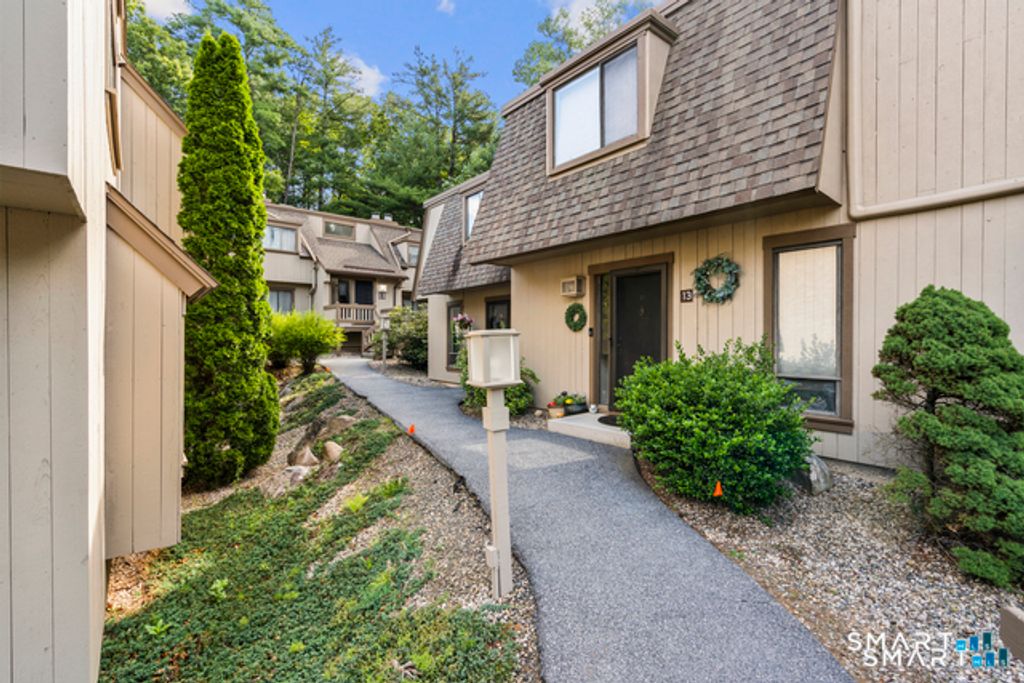 14 Great Meadow Lane 14, Farmington, CT 06001