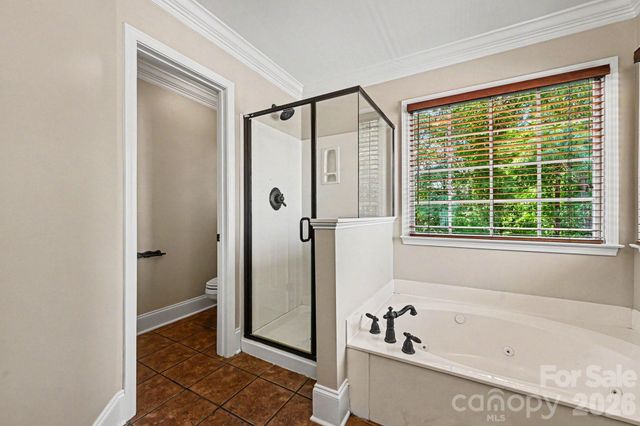 10403 Persimmon Creek Drive, Charlotte, NC 28227