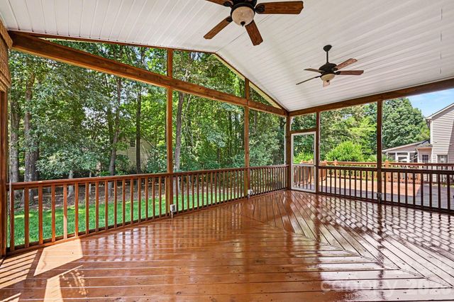 10403 Persimmon Creek Drive, Charlotte, NC 28227