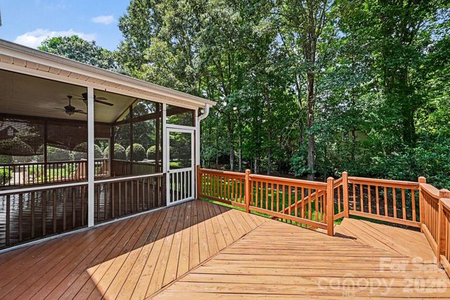 10403 Persimmon Creek Drive, Charlotte, NC 28227