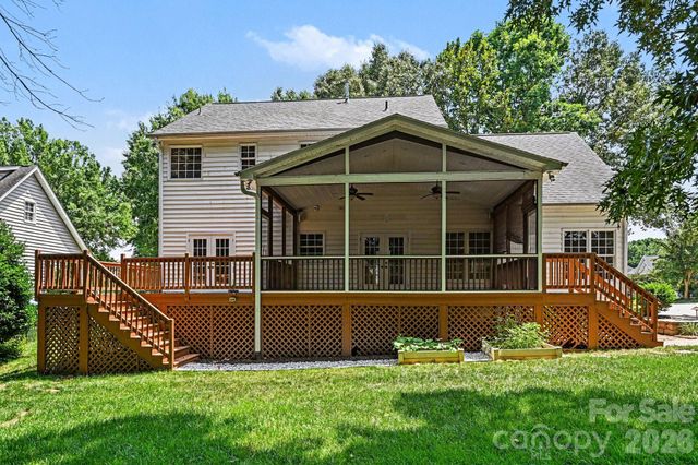 10403 Persimmon Creek Drive, Charlotte, NC 28227