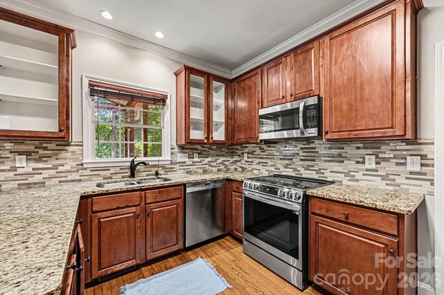 10403 Persimmon Creek Drive, Charlotte, NC 28227