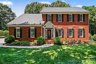 10403 Persimmon Creek Drive, Charlotte, NC 28227
