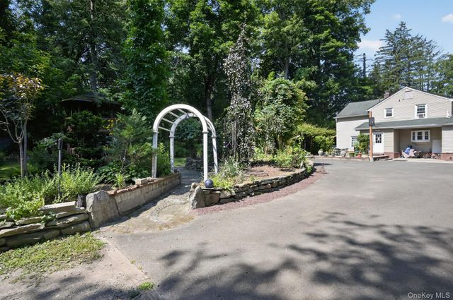857 Western Highway, Blauvelt, NY 10913