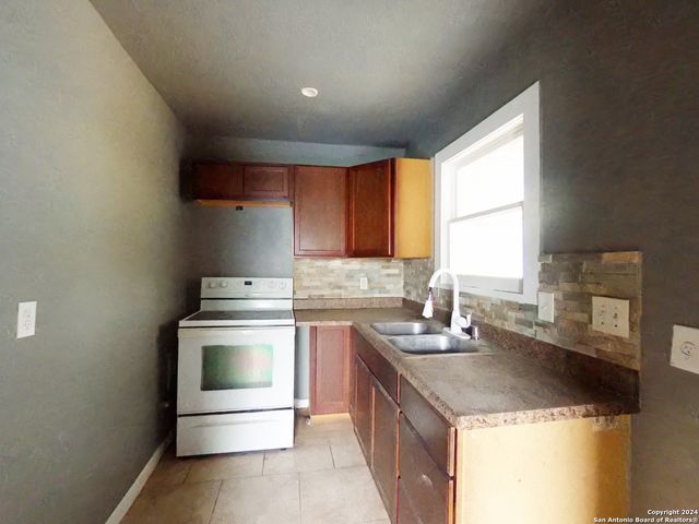 234 KASHMUIR PL, San Antonio, TX 78223