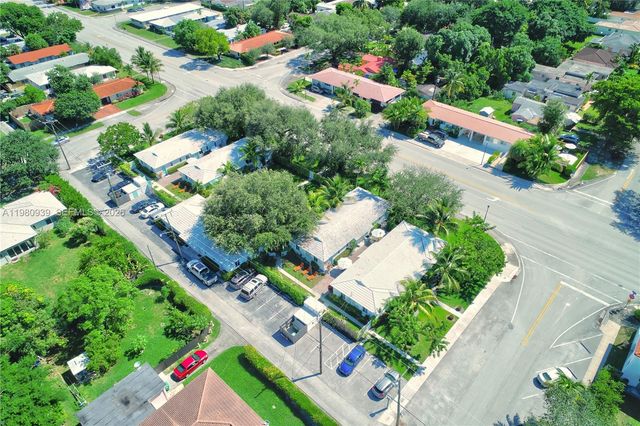 8826 NE 2ND AVENUE 8826, El Portal, FL 33138