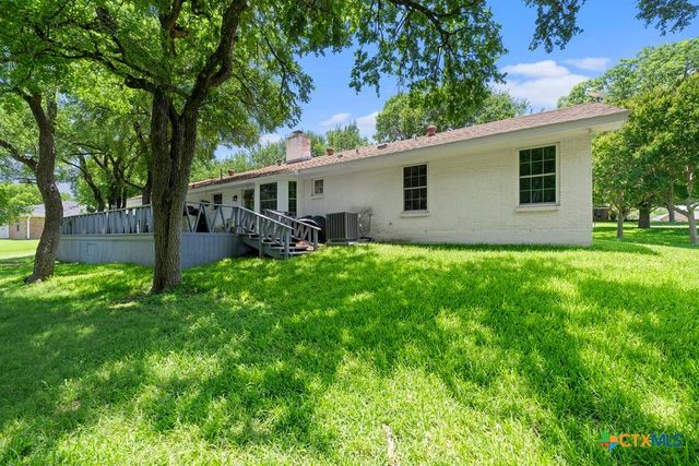 214 Mesa Drive, Gatesville, TX 76528