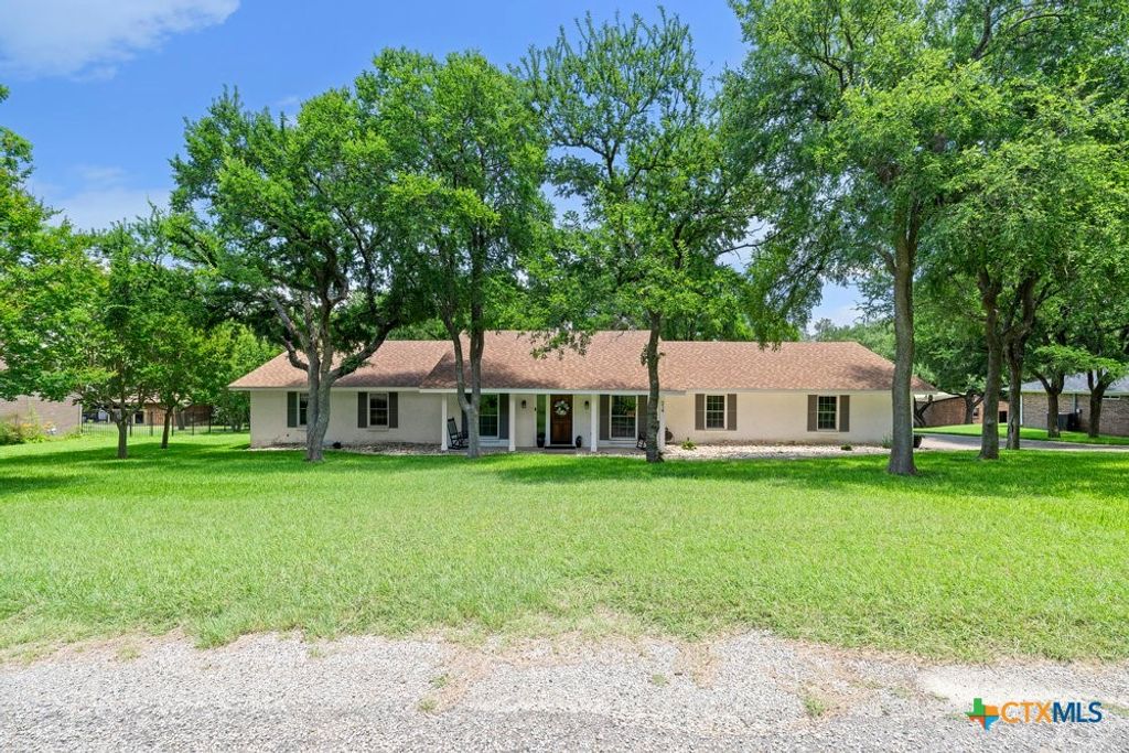 214 Mesa Drive, Gatesville, TX 76528