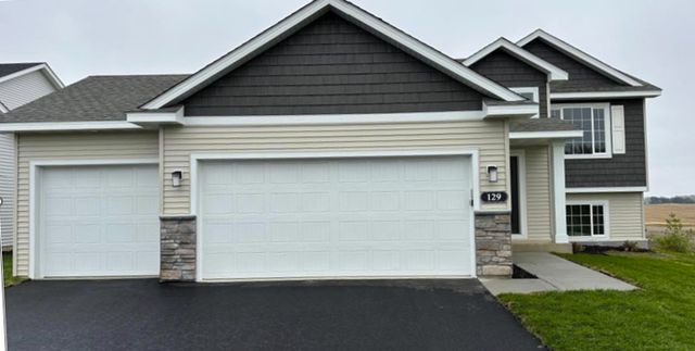129 Terning Way, Howard Lake, MN 55349