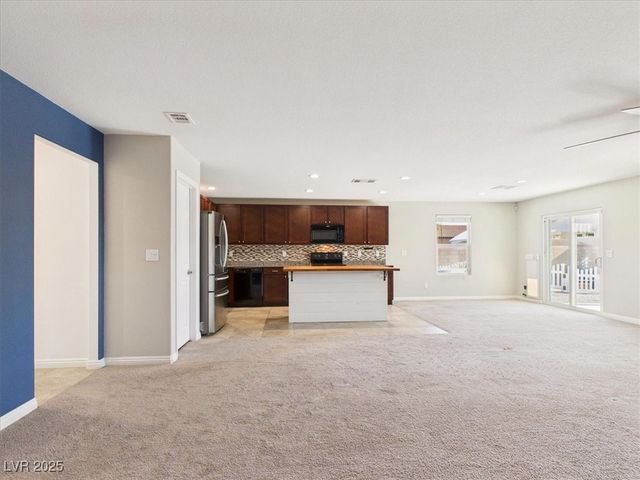 3807 East Sedgwick Avenue, Pahrump, NV 89061