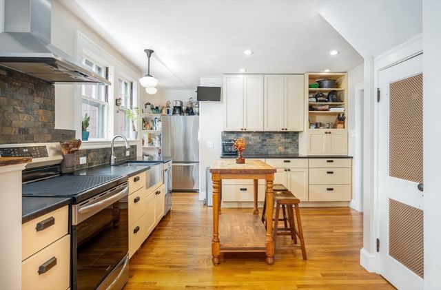 12 Morton Terrace, Milton, MA 02186