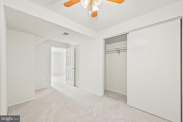 9909 KINGSBRIDGE DR, Fairfax, VA 22031