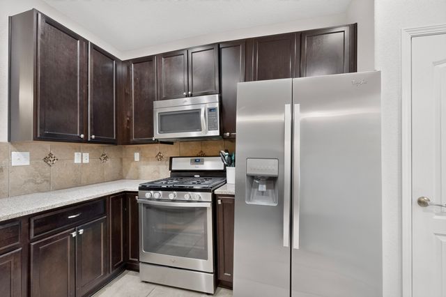 3142 Floras Del Sol, Santa Fe, NM 87507