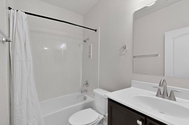 3142 Floras Del Sol, Santa Fe, NM 87507