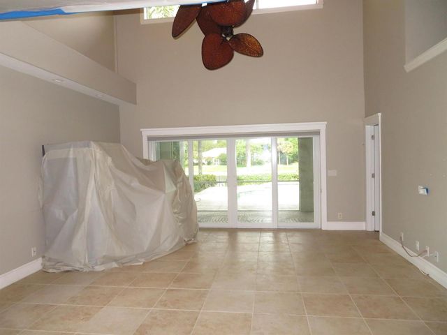 18480 SE Lakeside Drive, Jupiter, FL 33469