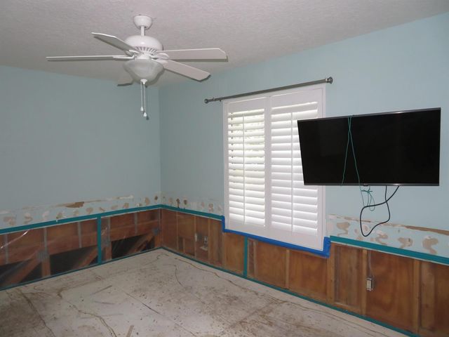 18480 SE Lakeside Drive, Jupiter, FL 33469
