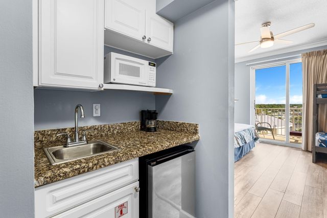 9450 S Thomas Drive 701A, Panama City Beach, FL 32408