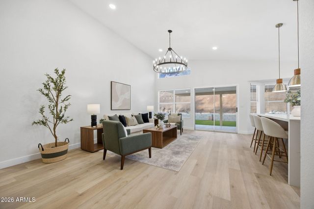 1634 W ACOMA Drive, Phoenix, AZ 85023