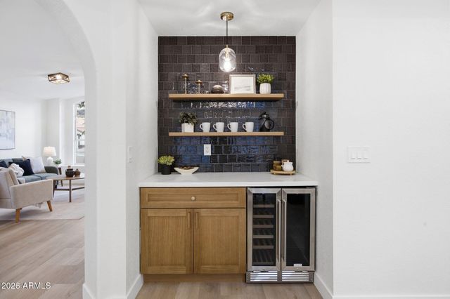 1634 W ACOMA Drive, Phoenix, AZ 85023