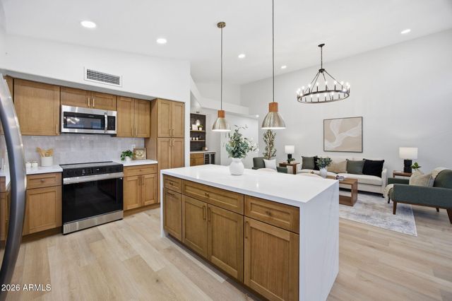 1634 W ACOMA Drive, Phoenix, AZ 85023