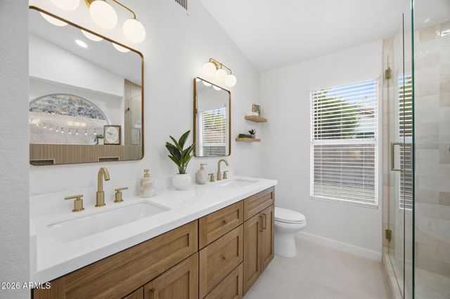 1634 W ACOMA Drive, Phoenix, AZ 85023