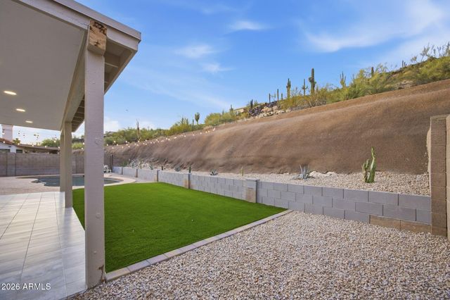 1634 W ACOMA Drive, Phoenix, AZ 85023