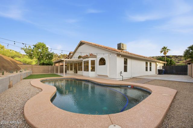 1634 W ACOMA Drive, Phoenix, AZ 85023