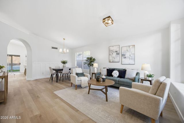 1634 W ACOMA Drive, Phoenix, AZ 85023