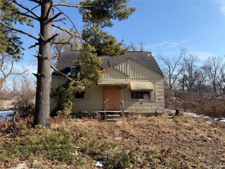 17206 Salem Street, Detroit, MI 48219