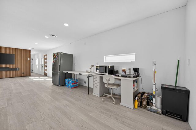 805 Williams Road, East Bernard, TX 77435