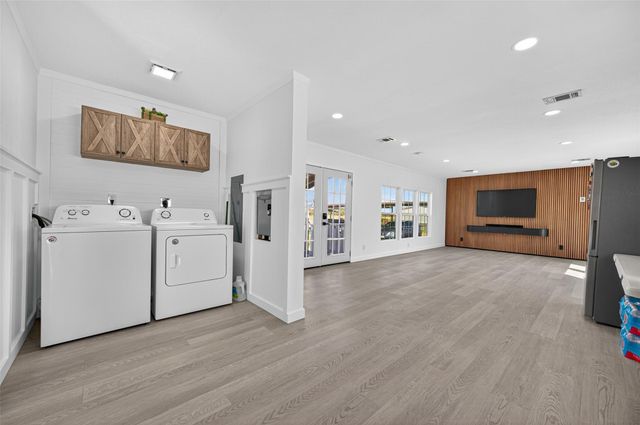 805 Williams Road, East Bernard, TX 77435