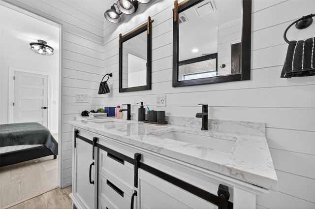 805 Williams Road, East Bernard, TX 77435