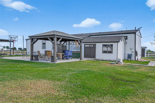 805 Williams Road, East Bernard, TX 77435