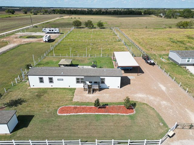 805 Williams Road, East Bernard, TX 77435