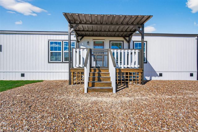 805 Williams Road, East Bernard, TX 77435