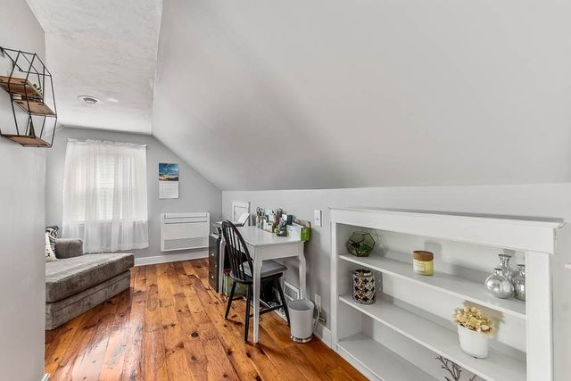 40 Benefit St, Attleboro, MA 02703
