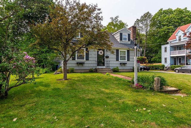 40 Benefit St, Attleboro, MA 02703