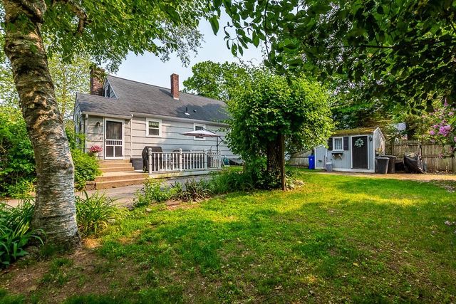 40 Benefit St, Attleboro, MA 02703