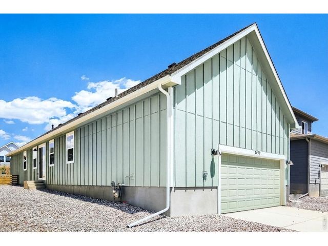 2430 Heyworth Ln, Fort Collins, CO 80524