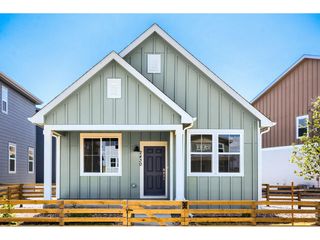 2430 Heyworth Ln, Fort Collins, CO 80524