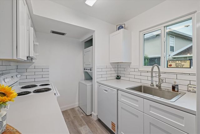 3297 Royal Canadian TRCE 1, Fort Myers, FL 33907