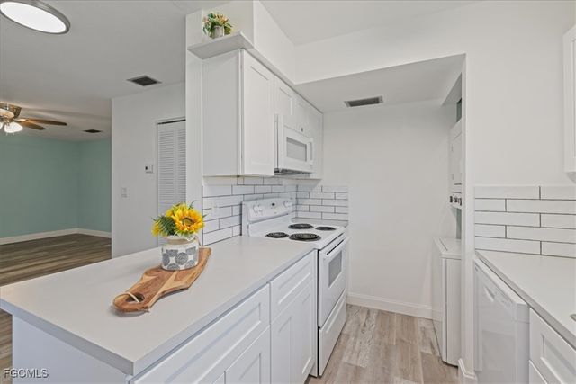 3297 Royal Canadian TRCE 1, Fort Myers, FL 33907