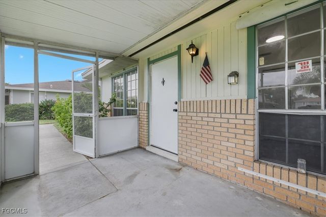 3297 Royal Canadian TRCE 1, Fort Myers, FL 33907