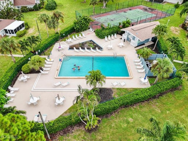 3297 Royal Canadian TRCE 1, Fort Myers, FL 33907