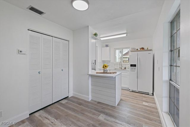 3297 Royal Canadian TRCE 1, Fort Myers, FL 33907