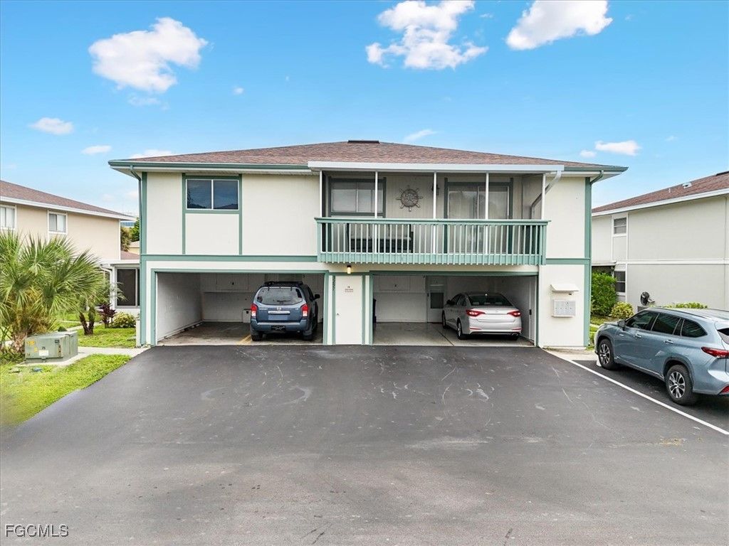 3297 Royal Canadian TRCE 1, Fort Myers, FL 33907