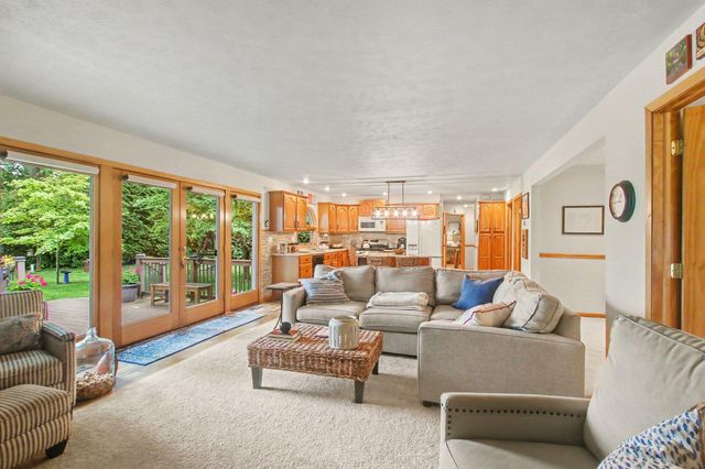 46896 Meadow Lane, Hamilton Twp, MI 49045