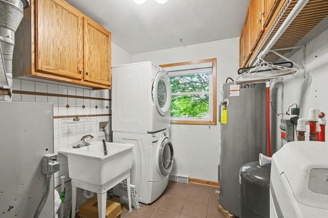 46896 Meadow Lane, Hamilton Twp, MI 49045